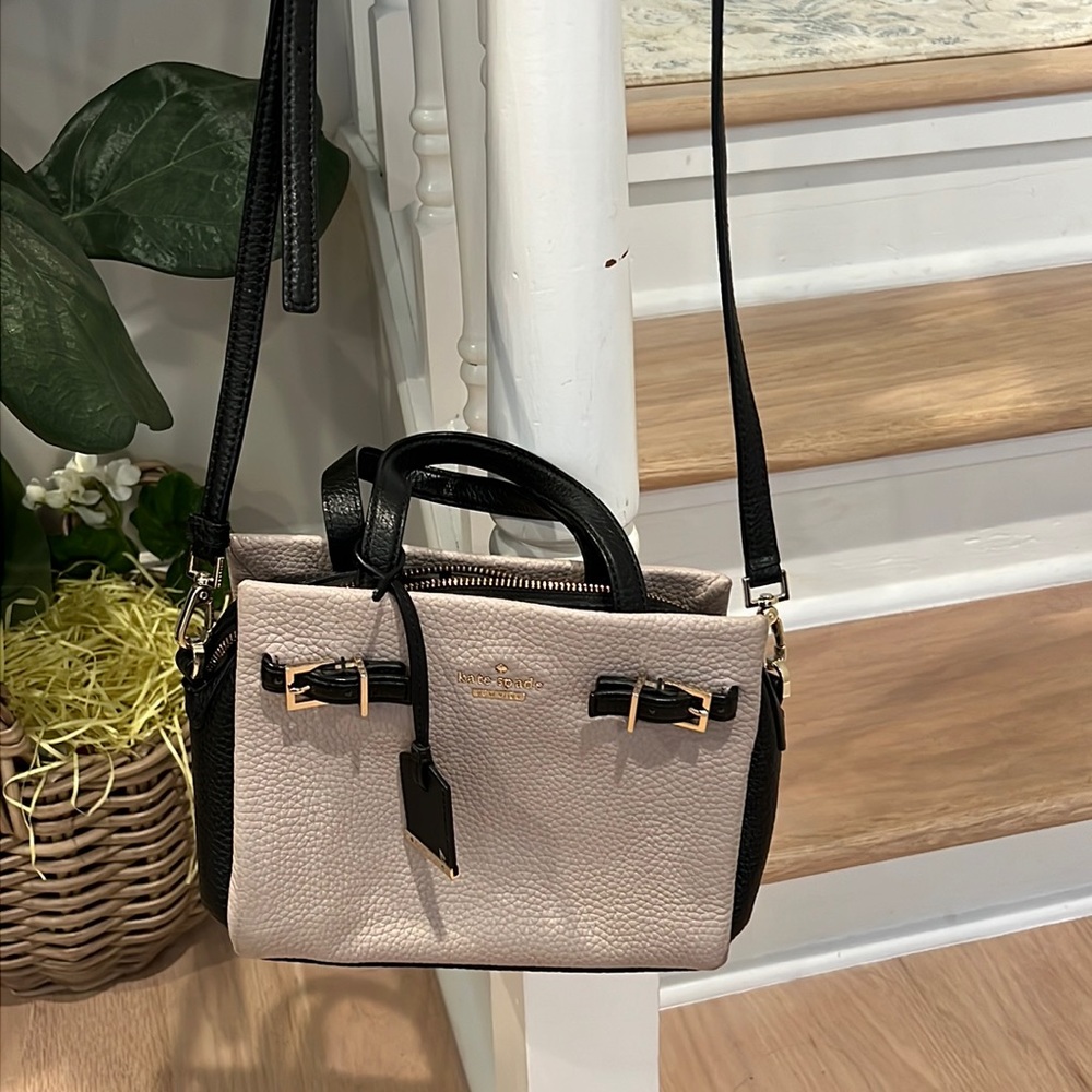 Kate spade black and light purple cream bag.